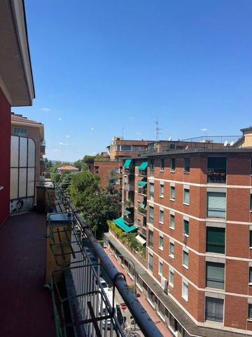 Appartamento con tre camere e tre bagni Via Andrea Costa - Photo 5