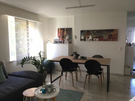 Moderne, charmante Wohnung an bester Lage! - Photo 2