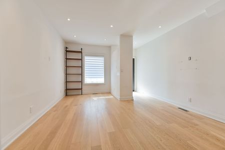 For Lease - 14 Marshall Street, Toronto, Ontario - Photo 3