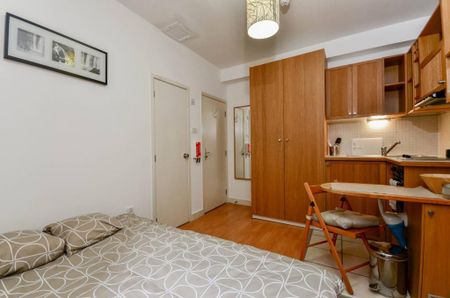 Studio to rent - Photo 2