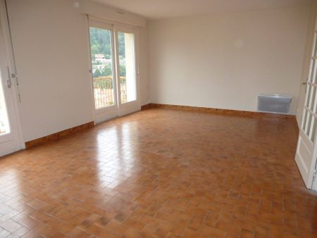 Location appartement 4 pièces 89 m² à Vals-les-Bains (07600) - Photo 5