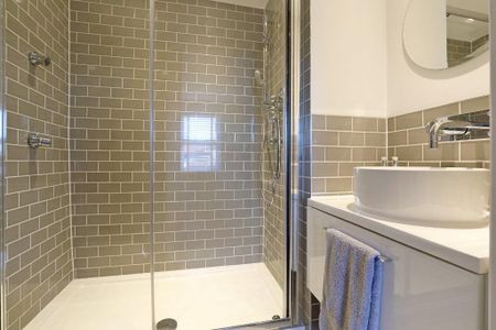 4 bedroom house to rent - Photo 2