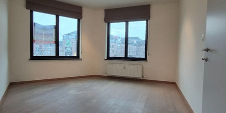 Appartement te huur in Hasselt voor € 950 met 2 slaapkamers - Foto 2