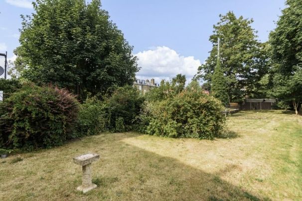 1 Bed Flat, Macaulay Road, SW4 - Photo 1