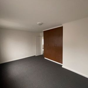 Location, location, location! - Photo 2