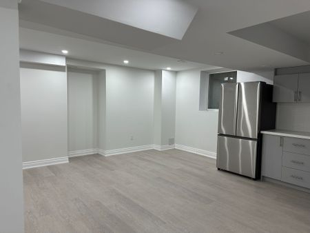 For Lease - 27 Roulette Crescent Unit# Basement, Brampton, Ontario - Photo 5