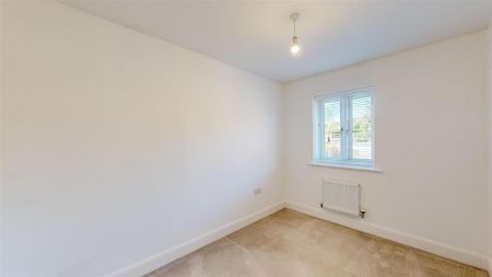 3 bedroom end of terrace house to rent - Photo 3