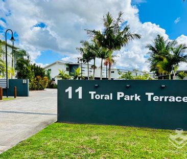 Spacious, modern 3 Bedroom Buderim Townhouse - Photo 3