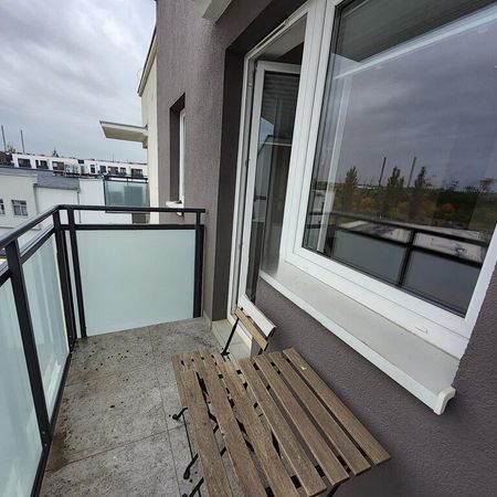 Komfortowe 2 pokoje z balkonem i garażem. - Фото 2