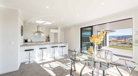 TIDY TENANTS WANTED - Photo 2