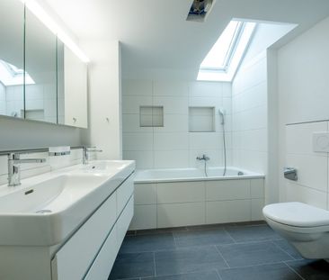 Exklusives Wohnen direkt an der Aare! Zu vermieten 3.5 Duplexwohnung - Photo 4