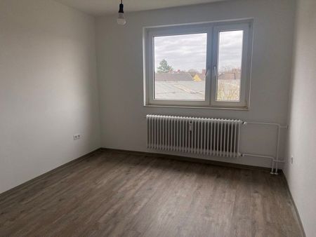 Renovierte 4-Zimmer-Wohnung mit Balkon - Foto 3