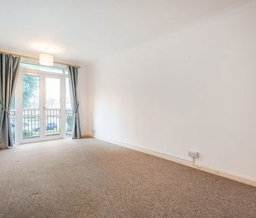 1 bedroom apartment to rent Berkeley Square, Worthing, BN11 - Photo 3