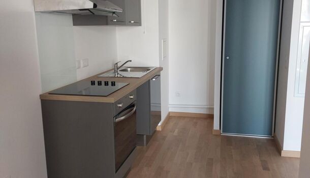 Appartement 1 pièces 41m2 REIMS 620 euros - Photo 1