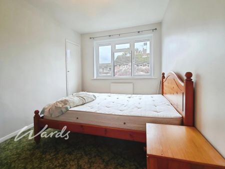 2 bedroom ground maisonette to rent - Photo 3