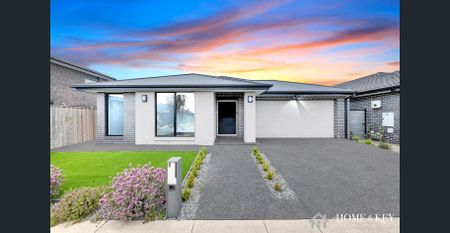 3 Bedroom Stunning House - Photo 2