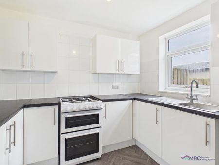 3 bedroom terraced house to rent - Photo 4