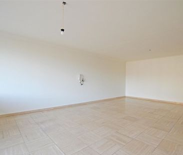 Ruim twee-slaapkamerappartement aan de Kleine Ring van Hasselt - Foto 5