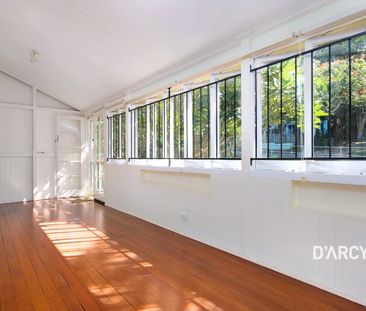 Warm and Charming Family Home - Photo 6