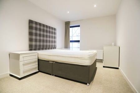 1 bedroom apartment - Photo 2