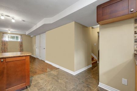 For Lease - 2194 Niagara Drive, Alta Vista and Area, Ontario - Photo 4