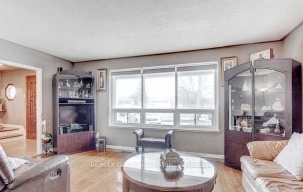 For Lease - 6 Monaco Court Unit# Basement, Toronto, Ontario - Photo 1