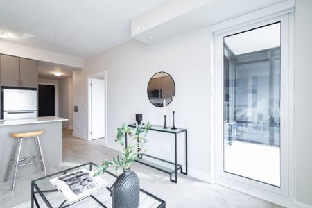 For Lease - 3220 William Coltson Avenue Unit# 1503, Oakville, Ontario - Photo 5