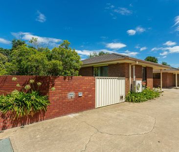 FULLY RENOVATED & SPACIOUS! - Photo 3