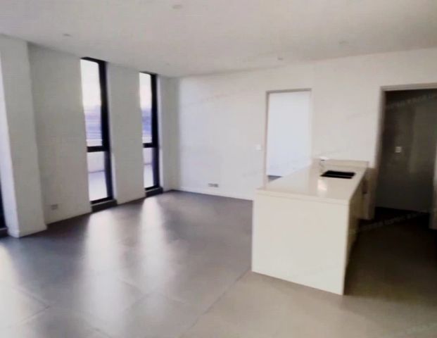 2 bed 2 bath - Photo 1