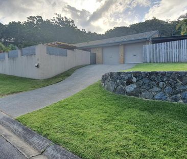 Peaceful Living in the Heart of Currumbin Waters - Photo 6