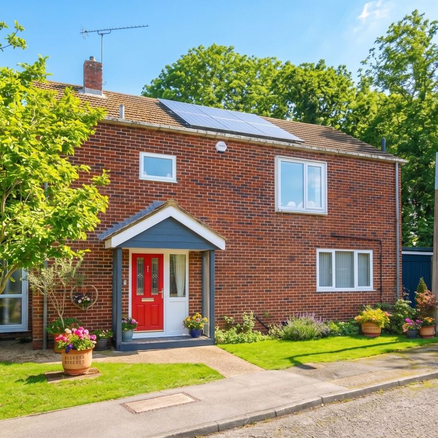 Highfield, CM18, Harlow - Photo 1