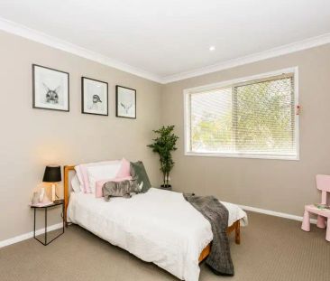 “THE BEST TOWNHOUSE IN BROWNS PLAINS!” - Photo 3