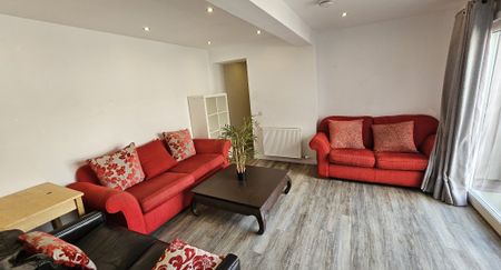 P1758: University Road, Old Aberdeen, Aberdeen - Photo 2