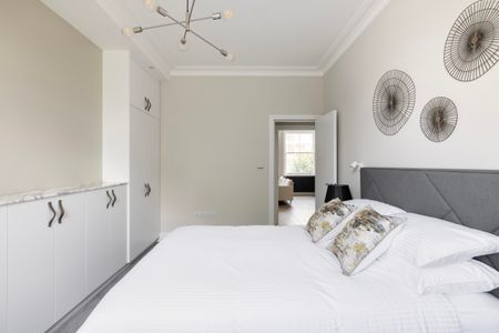 Ladbroke Grove - Photo 5