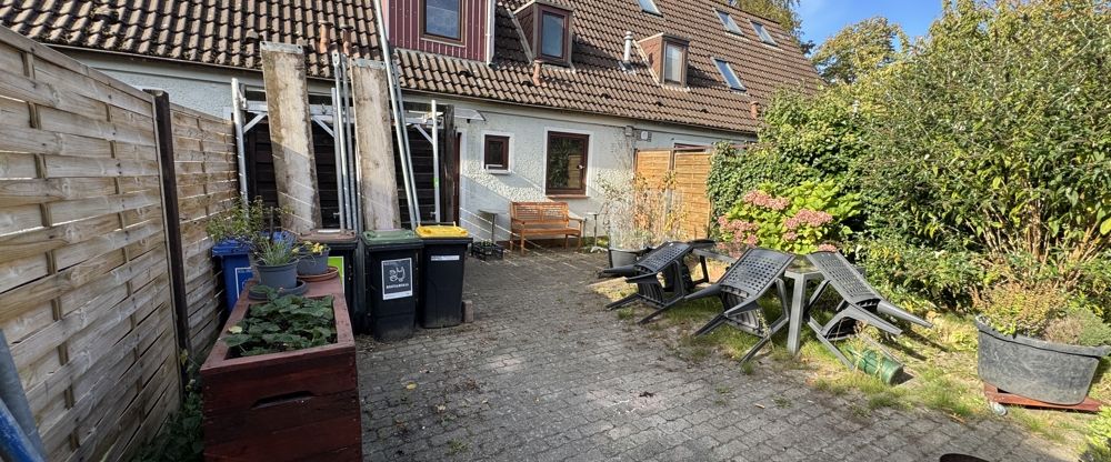 * Besichtigung am 03.11. von 16 - 17 Uhr * Gemütliches Mittelreihenhaus mit eigenem Gartenbereich - Photo 1