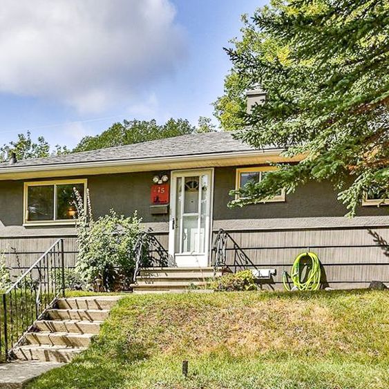 3 Bedroom Bungalow For Rent In Highwood: One Pet Allowed 1 Month Free Special Incentive - Photo 1