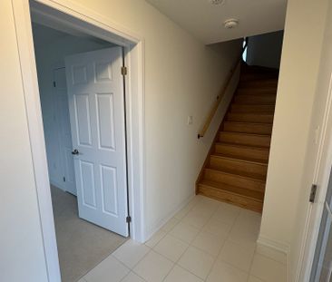 For Lease - 199 Melody Lane, Thorold, Ontario - Photo 5