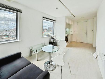 1 bedroom flat to rent - Photo 3