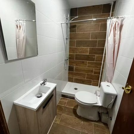 Calle de los Pajaritos, Madrid, Community of Madrid 28007 - Photo 4