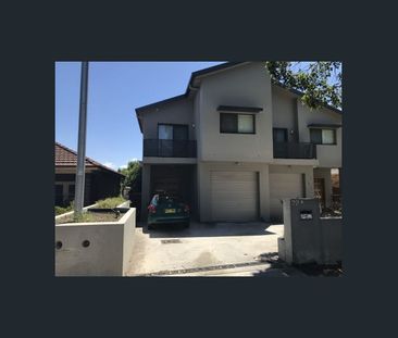 Modern 3 Bedroom Duplex - Photo 4