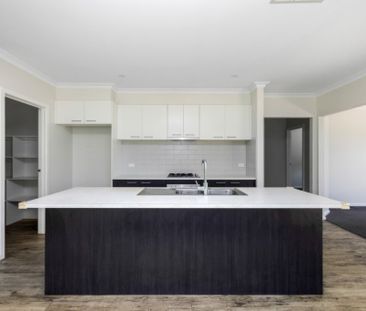 4 Rothschild Close, Epsom - Photo 2