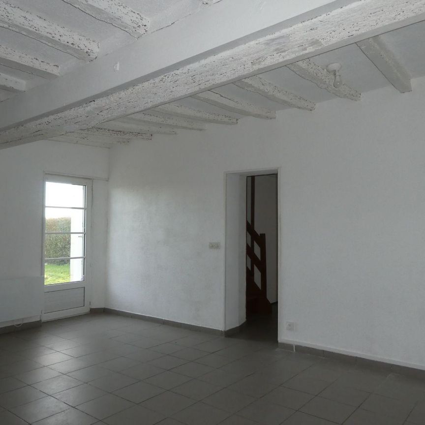 Maison jumelée T3 en Duplex, à 3 kms du centre ville de NOGENT, comprenant de plain pied : ... - Photo 1