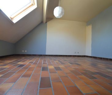 Duplex-appartement gelegen op de 3° en 4° verd. met 1 slaapkamer met terras aan de Markt van Bilzen - Foto 4