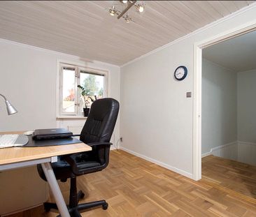 Saturnusvägen, Åkersberga - Photo 5