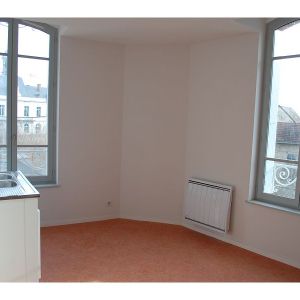 Location Appartement 3 pièces 95m² VARENNES SUR ALLIER 03150 - Photo 2