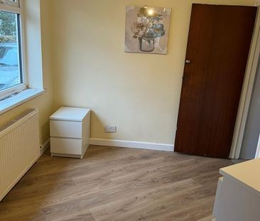 1 Bed Flat, Fairview Crescent, HA2 - Photo 1