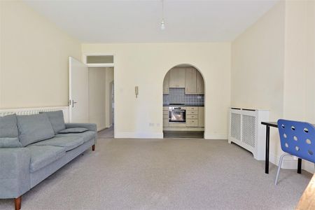 1 bedroom Flat to rent in Osborne Avenue, Jesmond, Newcastle Upon Tyne NE2 - Photo 4