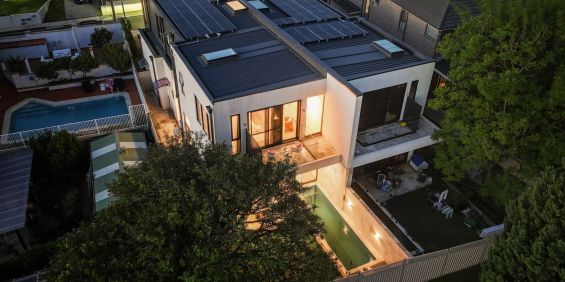 Architecturally designed four-bedroom duplex with sweeping water views - Photo 3