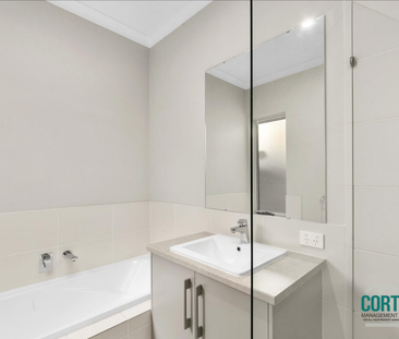 8 Snowden Street, Hammond Park WA 6164 - House For Rent | Domain - Photo 6