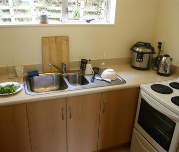 258 Cockayne Road, Ngaio - Photo 2